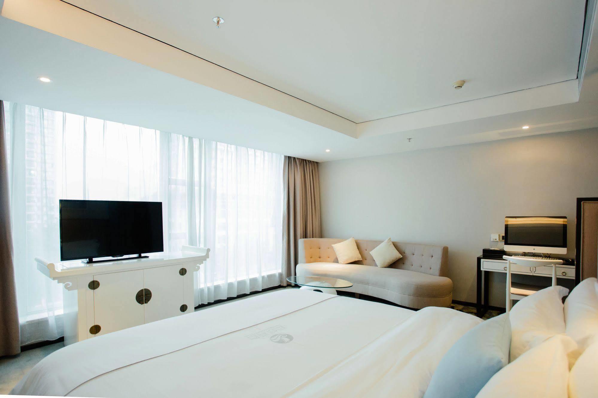 Insail Hotels Zhujiang New Town Jinan University Branch Kanton Exterior foto
