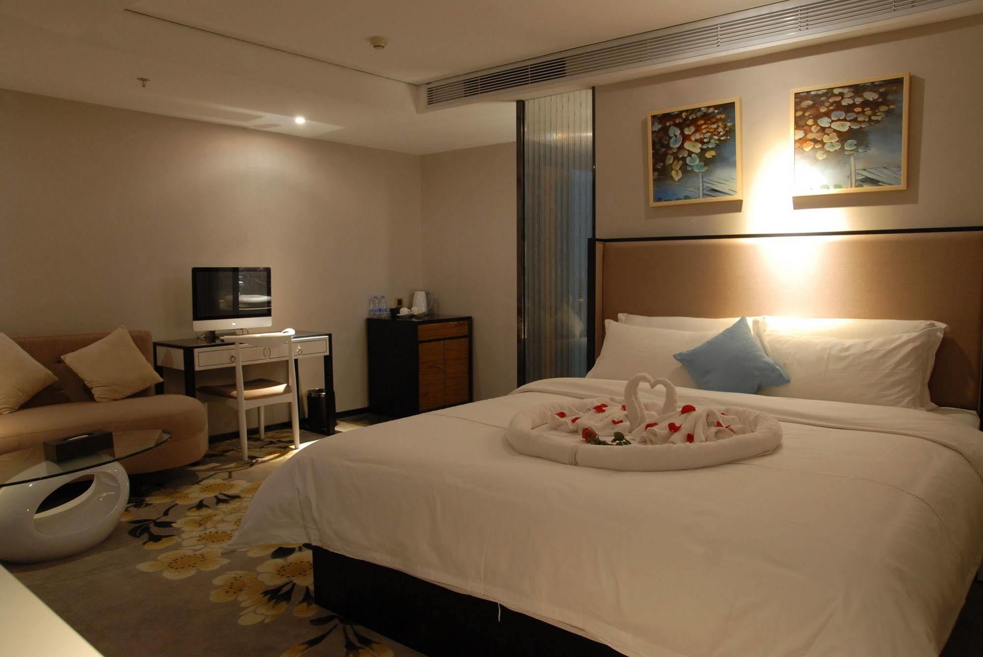 Insail Hotels Zhujiang New Town Jinan University Branch Kanton Exterior foto