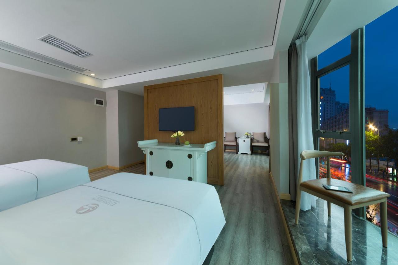 Insail Hotels Zhujiang New Town Jinan University Branch Kanton Exterior foto
